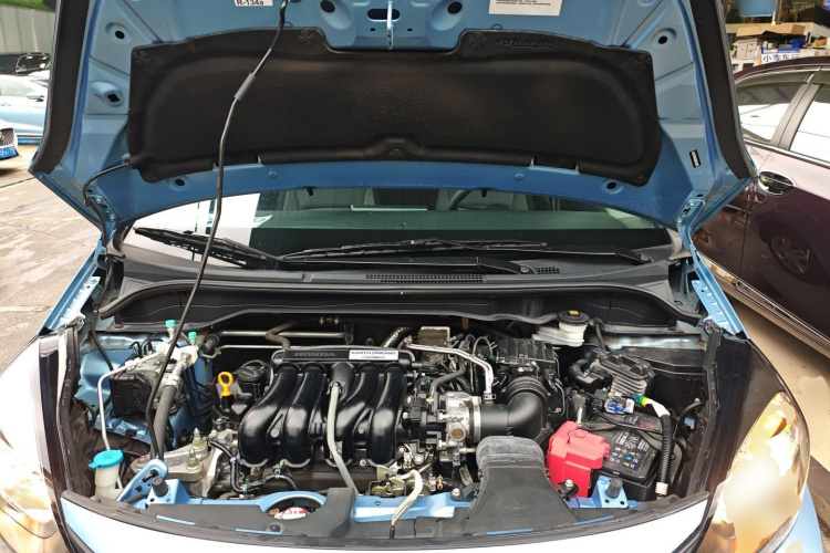 本田 飞度 2021款 1.5L CVT潮享版机舱底盘24