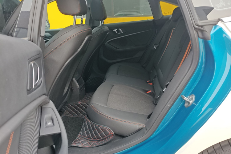 宝马2系(进口) 2021款 225i 四门轿跑车 M运动套装中控内饰21