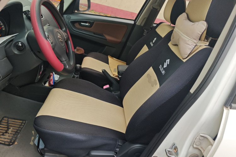铃木 天语 SX4 2013款 1.6L 手动酷锐型中控内饰19