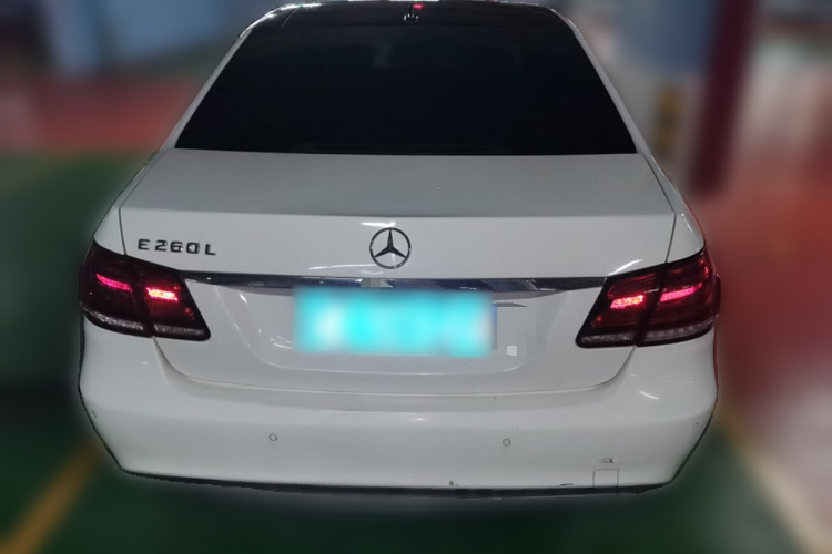 奔驰E级 2014款 E 260 L 豪华型车身外观6004
