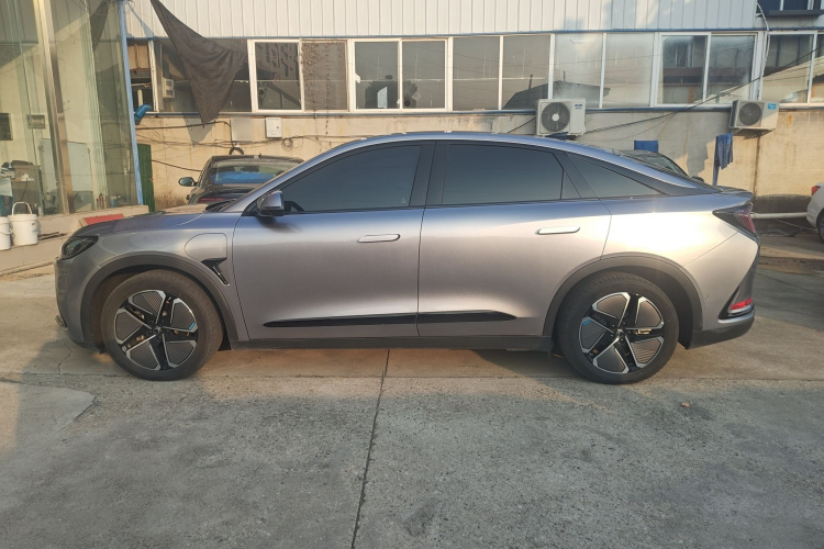 ARCFOX极狐 极狐 阿尔法S6 2025款 735MAX 160kW车身外观4