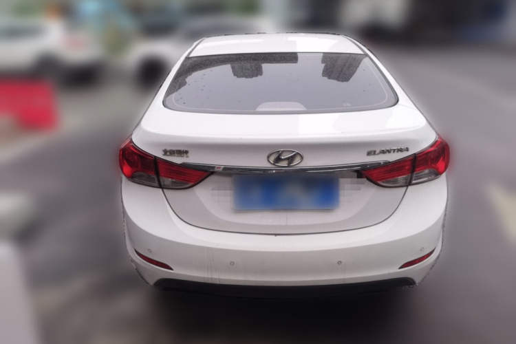 现代 朗动 2013款 1.6L 自动领先型车身外观6