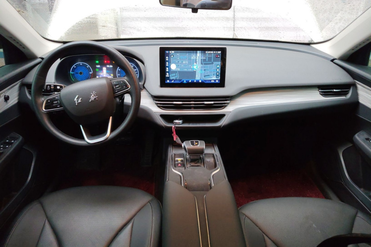 红旗E-QM5 2024款 610km PLUS中控内饰12
