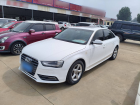 奥迪A4L 2015款 35 TFSI 自动标准型