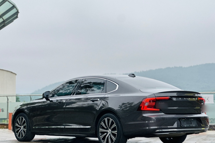 沃尔沃S90 2021款 B5 智逸豪华版车身外观6006