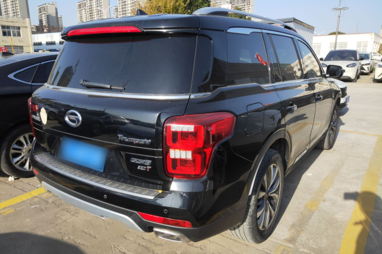 广汽传祺 传祺GS8 2017款 320T 两驱豪华智联版（七座）车身外观7