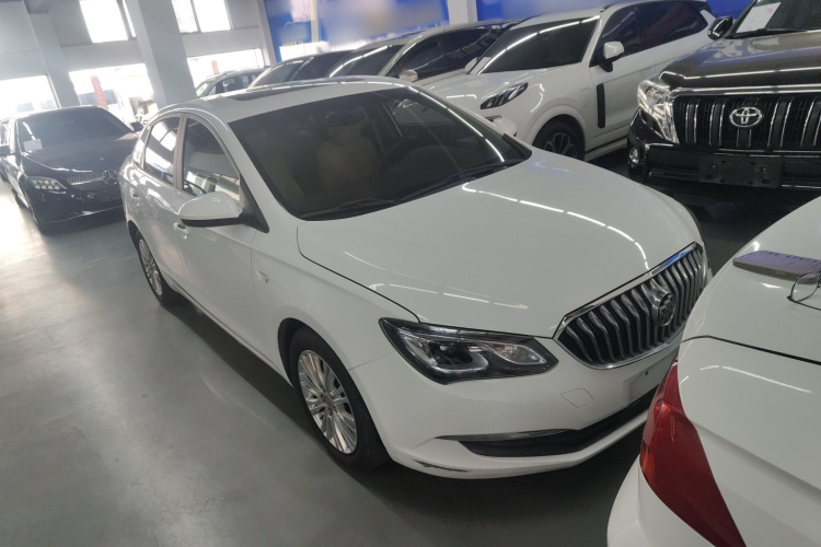 别克 英朗 2015款 15N 自动豪华型车身外观3