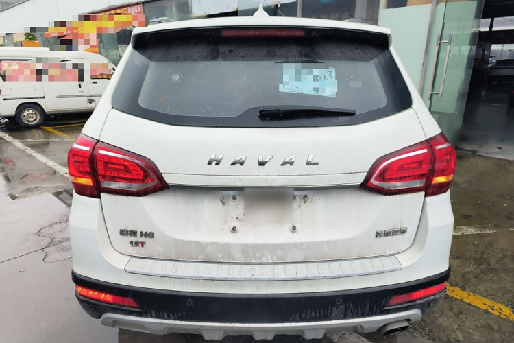 哈弗H6 2017款 红标 运动版 1.5T 手动两驱精英型车身外观6