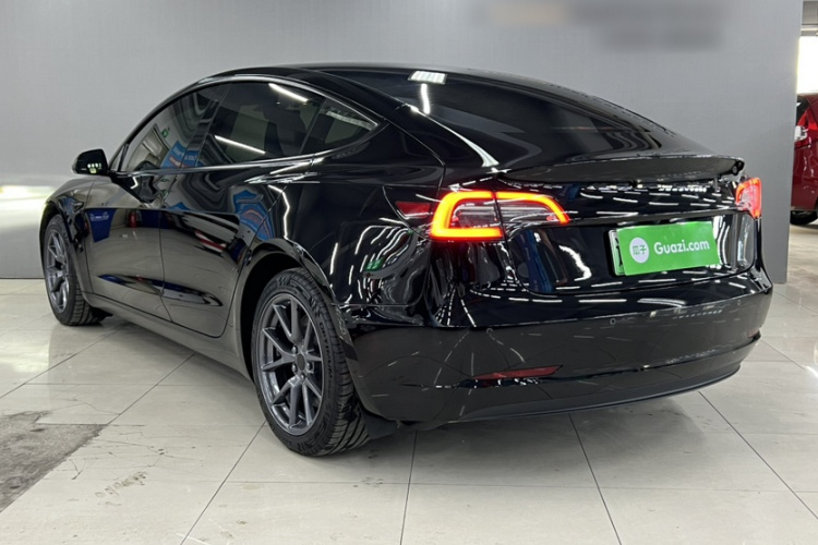 特斯拉 Model 3 2022款 后轮驱动版车身外观6001