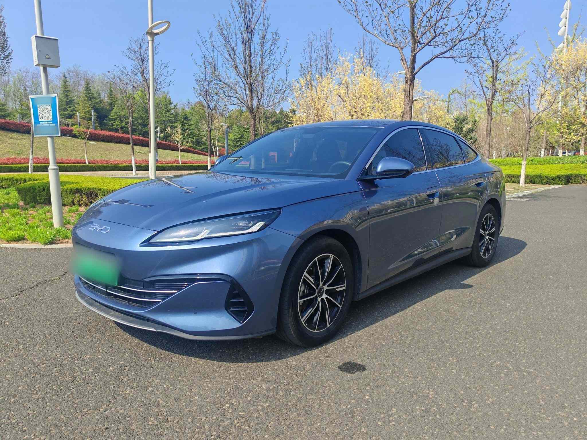比亚迪 海豹06新能源 2024款 DM-i 80KM尊贵型(1)