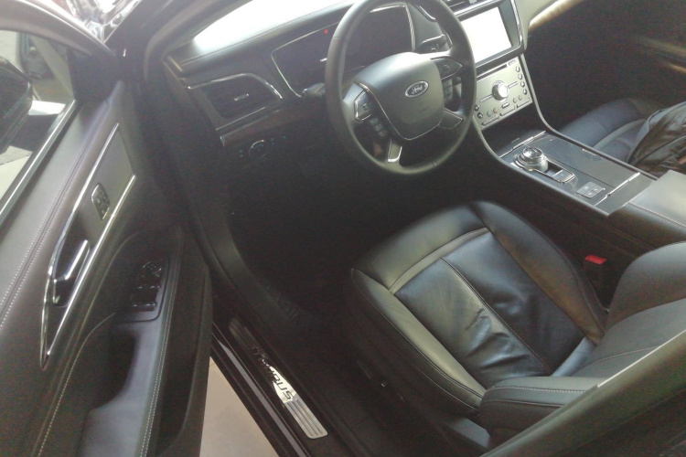 福特 金牛座 2015款 EcoBoost 245 至尊型中控内饰7003