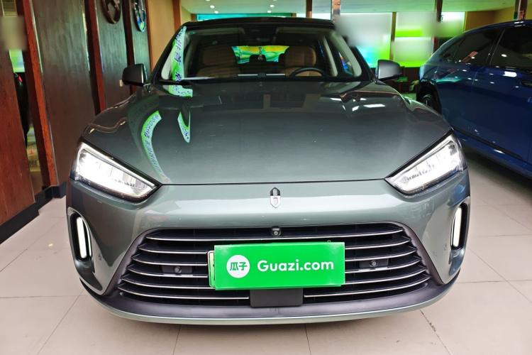 鸿蒙智行 问界M5 2022款 增程四驱性能版车身外观2