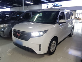 五菱汽车 五菱宏光PLUS 2020款 1.5T 手动营运车 7座