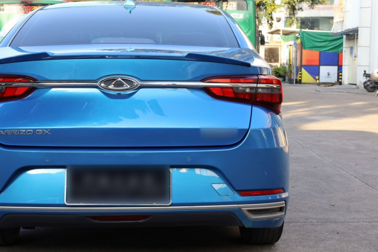 奇瑞 艾瑞泽GX 2019款 Pro 1.5T CVT睿色版 国VI车身外观6014