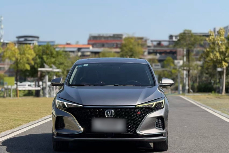 长安 逸动 2020款 PLUS 蓝鲸NE 1.4T GDI DCT旗舰型车身外观6008