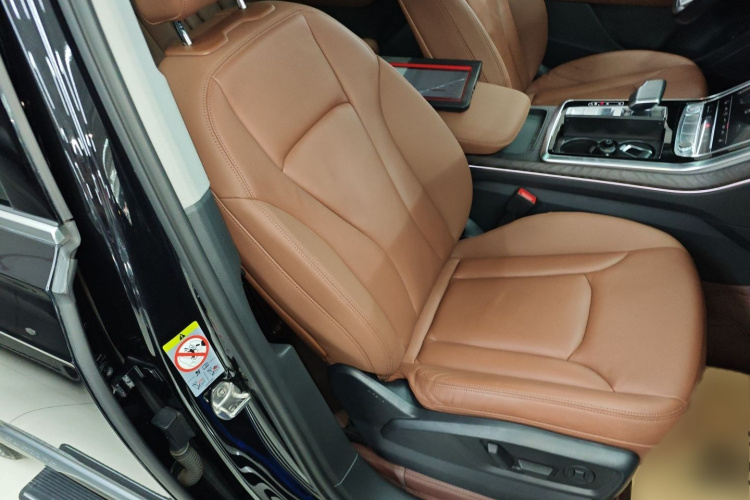 奥迪Q7 2020款 55 TFSI quattro S line运动型局部细节41