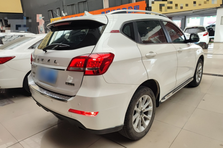 哈弗H2 2016款 红标 1.5T 手动两驱豪华型车身外观7