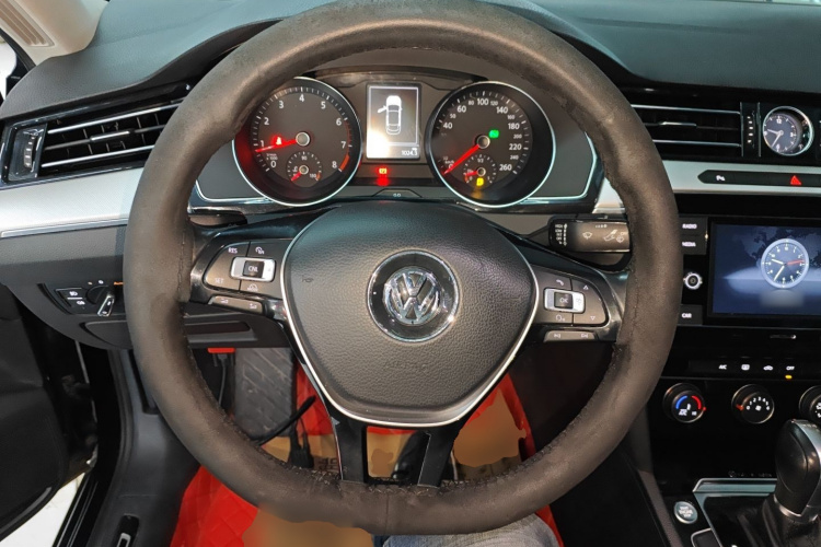 大众 迈腾 2017款 280TSI DSG 领先型中控内饰13