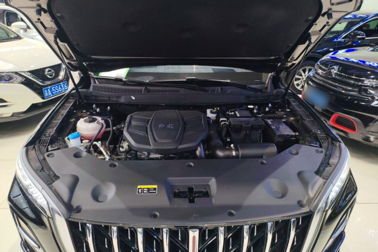 红旗HS5 2023款 2.0T 旗享Pro版机舱底盘24