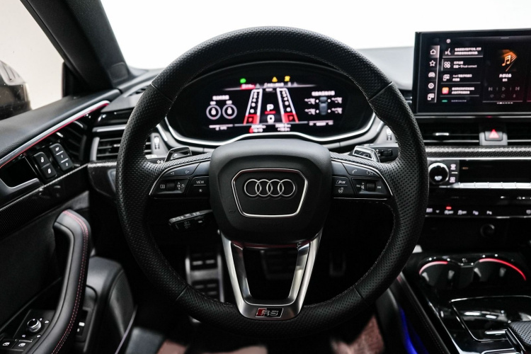 奥迪S5 2023款 S5 3.0T Sportback中控内饰7003