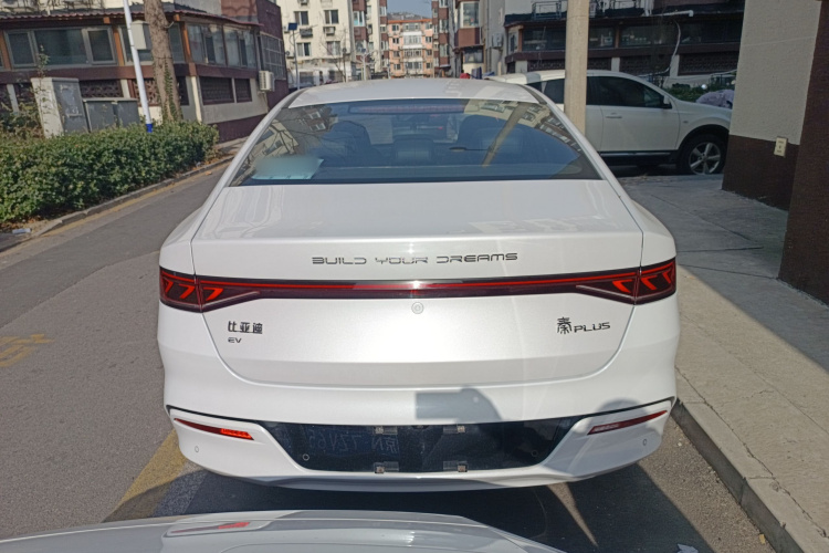 比亚迪 秦PLUS 2021款 EV 600KM 旗舰型车身外观6
