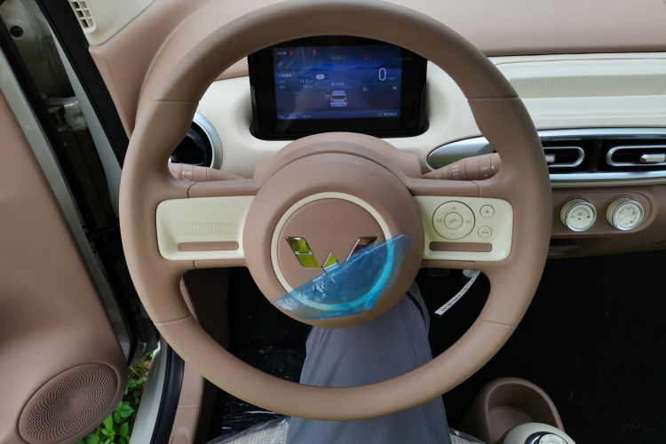 五菱汽车 宏光MINIEV 2025款 四门版 进阶款中控内饰13