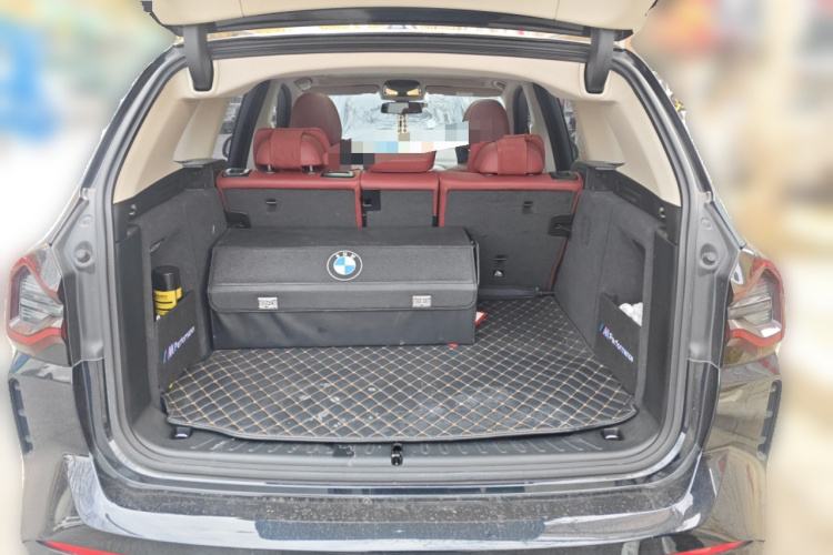 宝马X3 2022款 改款二 xDrive30i 领先型 M曜夜套装中控内饰23