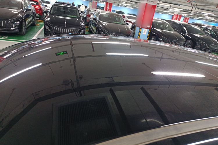 红旗E-QM5 2022款 431km 充电乐享版局部细节57