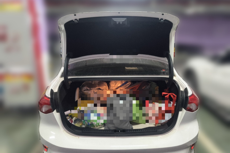 福特 福克斯 2021款 三厢 EcoBoost 180 自动ST Line中控内饰23