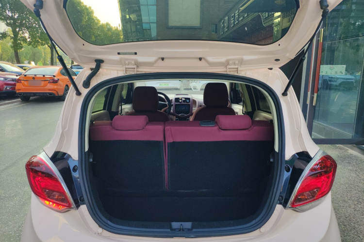 长安欧尚 奔奔E-Star 2021款 国民版 多彩款 磷酸铁锂（31.86kWh）机舱底盘23