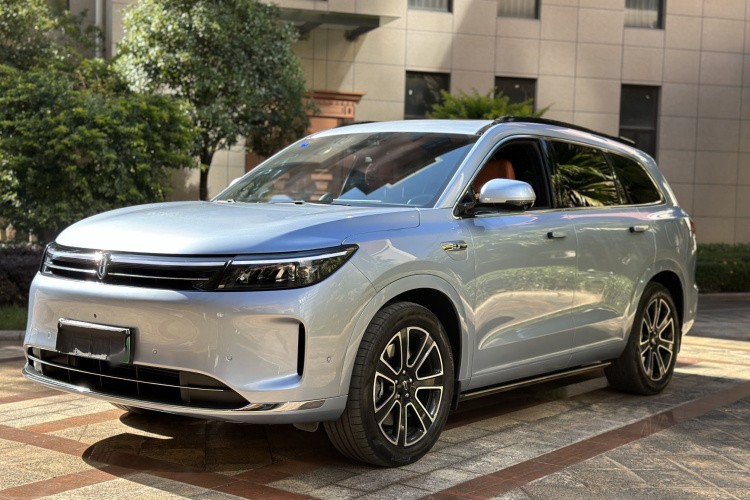 鸿蒙智行 问界M7 2024款 1.5T 智驾四驱Pro版 5座车身外观6001