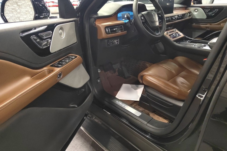 林肯 飞行家 2021款 3.0T V6 四驱行政版中控内饰20