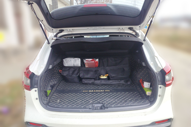 日产 逍客 2019款 2.0L CVT豪华版中控内饰23