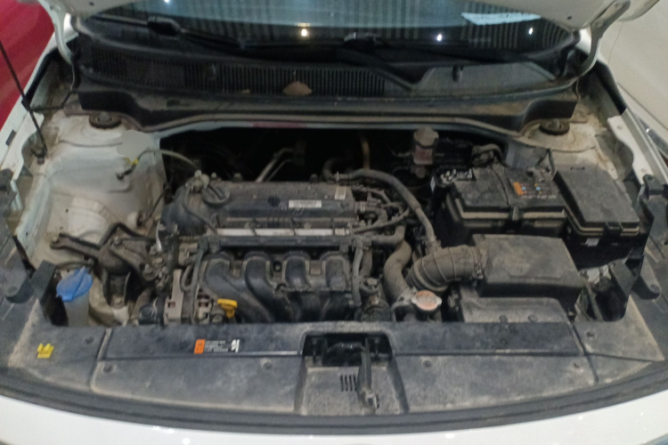 起亚 福瑞迪 2019款 1.6L 手动舒适版 国VI机舱底盘24