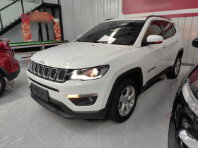 Jeep 指南者 2017款 200T 自动家享版