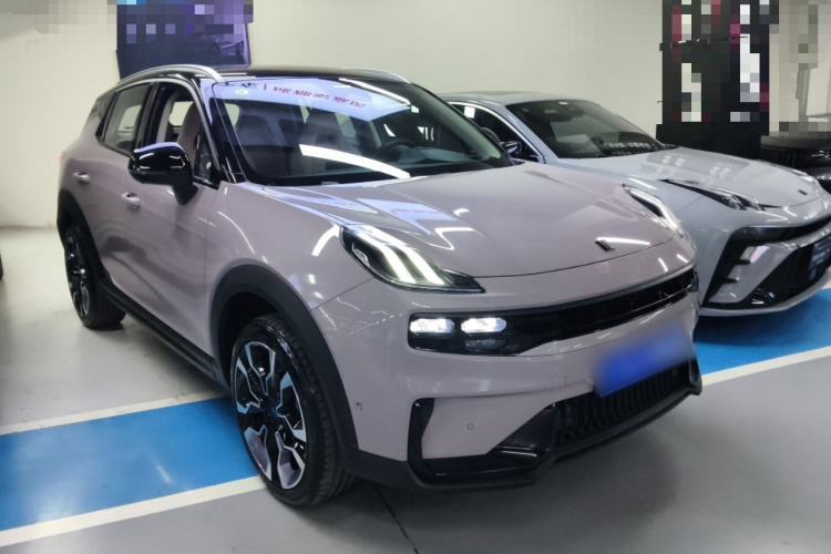 领克06 2023款 Remix 1.5T Shero车身外观3