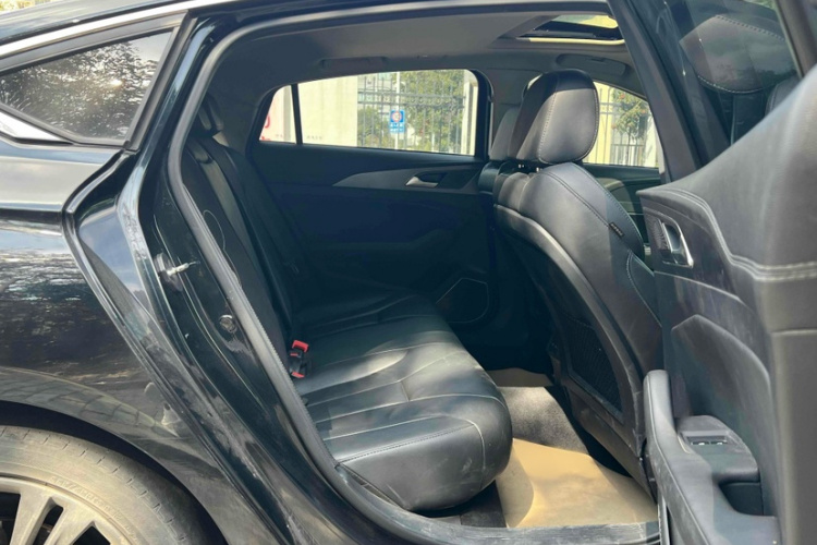 红旗H5 2020款 1.5T DCT旗韵版中控内饰7005