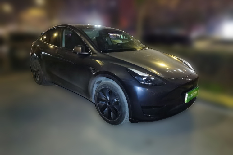 特斯拉 Model Y 2024款 后轮驱动版车身外观3