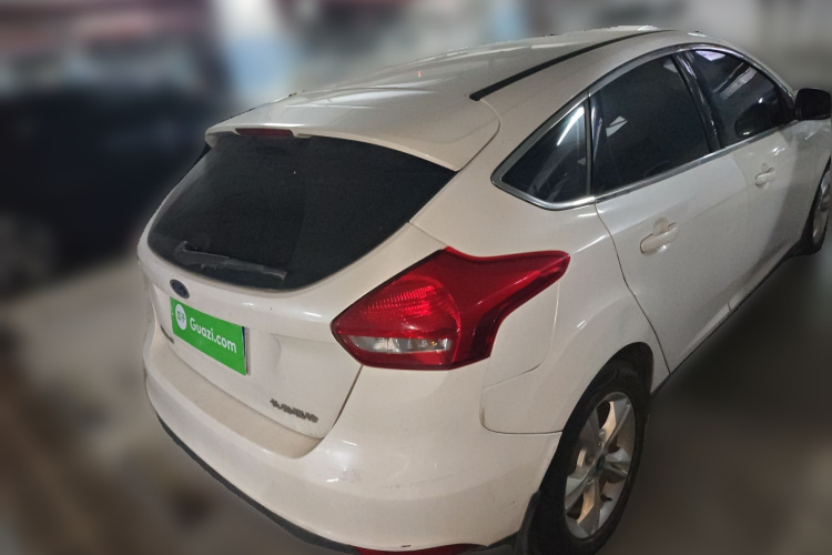 福特 福克斯 2017款 两厢 1.6L 自动舒适型智行版车身外观6005