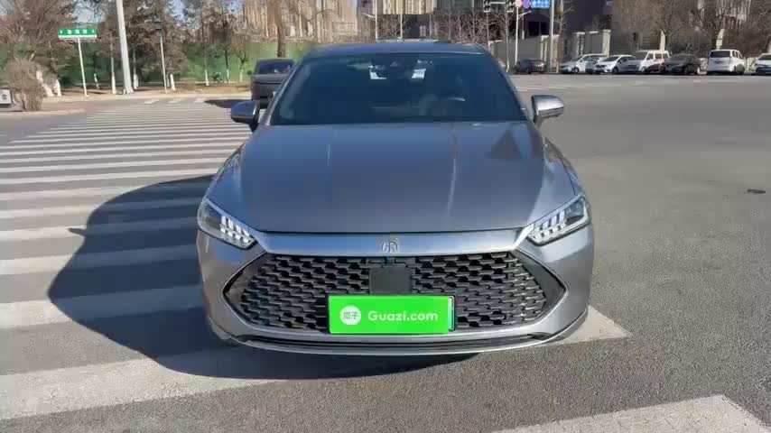 比亚迪 秦PLUS 2021款 DM-i 120KM 旗舰型实拍1