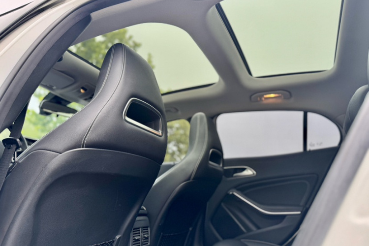 奔驰GLA 2016款 GLA 200 动感型中控内饰7003