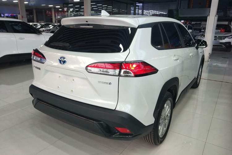 丰田 锋兰达 2023款 2.0L 智能电混双擎 领先版车身外观7