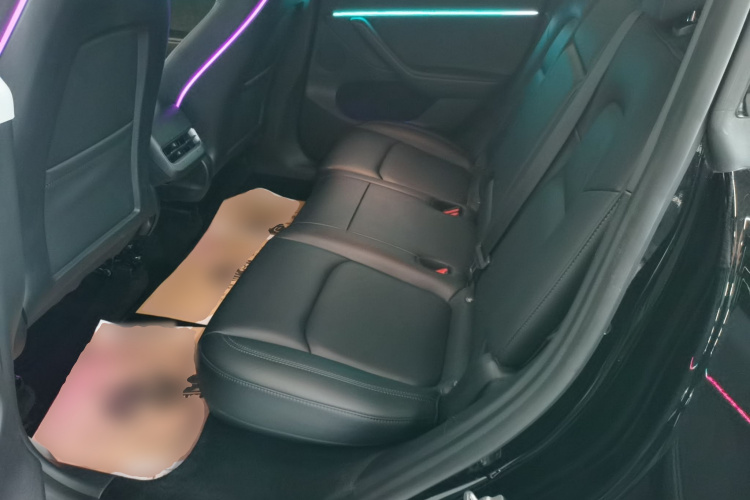 特斯拉 Model Y 2024款 后轮驱动版中控内饰21