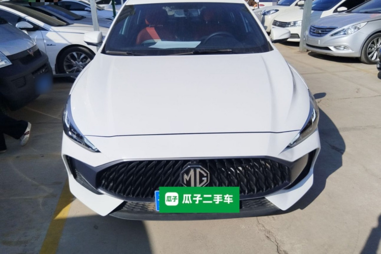 名爵 MG5 2022款 180DVVT CVT青春豪华版车身外观2
