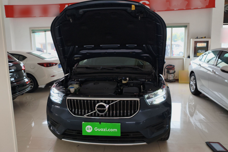 沃尔沃XC40 2022款 T4 四驱智行时尚版机舱底盘24