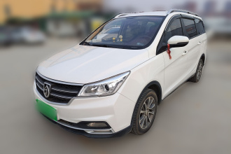 宝骏730 2019款 1.5L 手动时尚型 7座 国VI