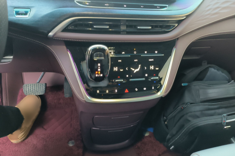 别克GL8 2022款 Avenir艾维亚 六座贤礼版局部细节18