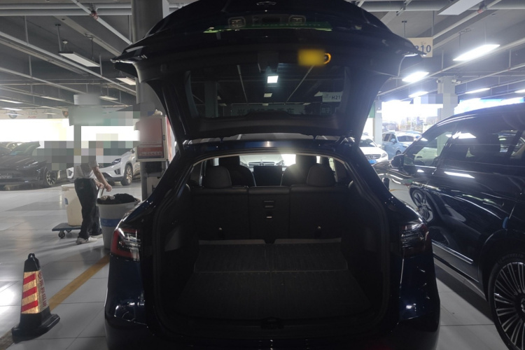特斯拉 Model Y 2021款 标准续航后驱版机舱底盘23