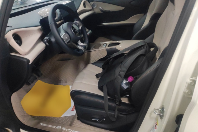 比亚迪 海豚 2024款 荣耀版 420km 时尚版中控内饰19