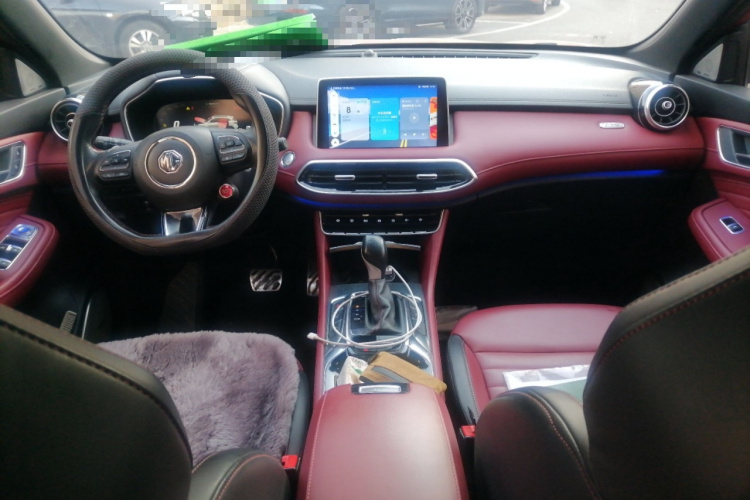 名爵HS 2018款 30T 自动四驱Trophy荷尔蒙超燃版 国V中控内饰12